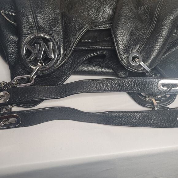 Michael Kors Black Women Fulton Black Shoulder Handbag Pebbled Leather - Picture 8 of 11